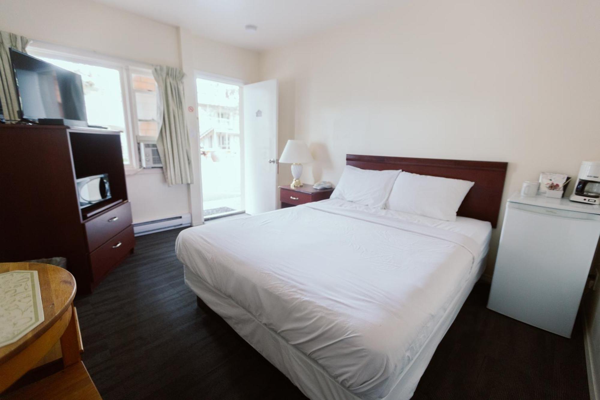 Beachside Motel Penticton Luaran gambar
